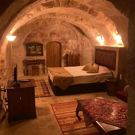 לינה וארוחת בוקר Monte Cappa Cave House 3*