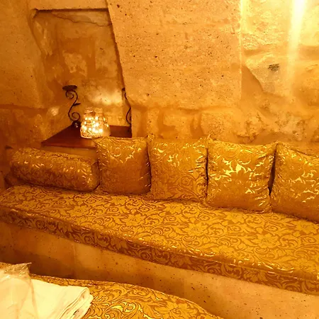 Monte Cappa Cave House 4*