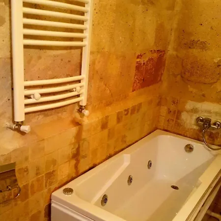 Monte Cappa Cave House Panzió 4*