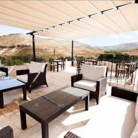 Monte Cappa Cave House Panzió