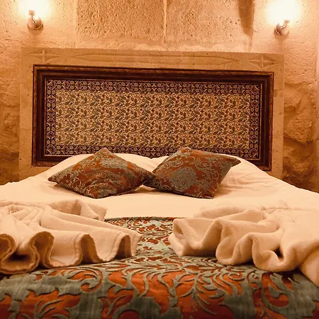 Monte Cappa Cave House 4*