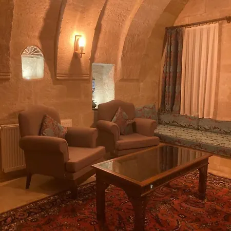 Monte Cappa Cave House 4*