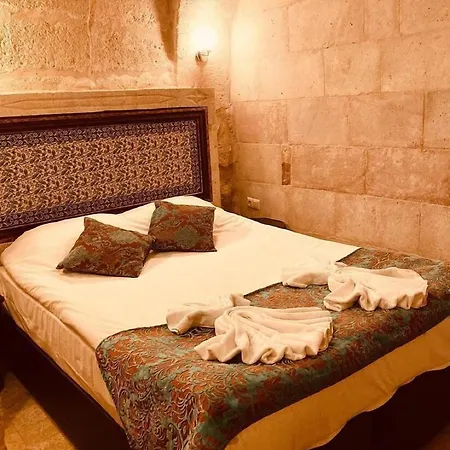 Monte Cappa Cave House 4*