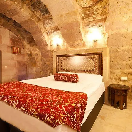 Monte Cappa Cave House