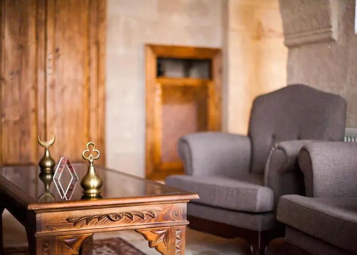 Monte Cappa Cave House