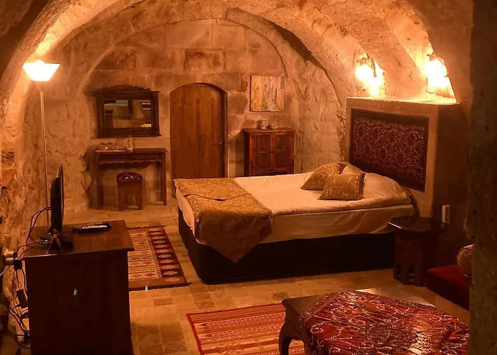 Monte Cappa Cave House