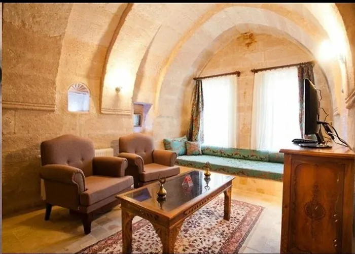 Monte Cappa Cave House