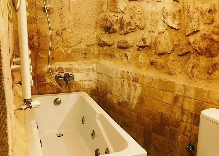 Nocleg ze śniadaniem Monte Cappa Cave House 4*