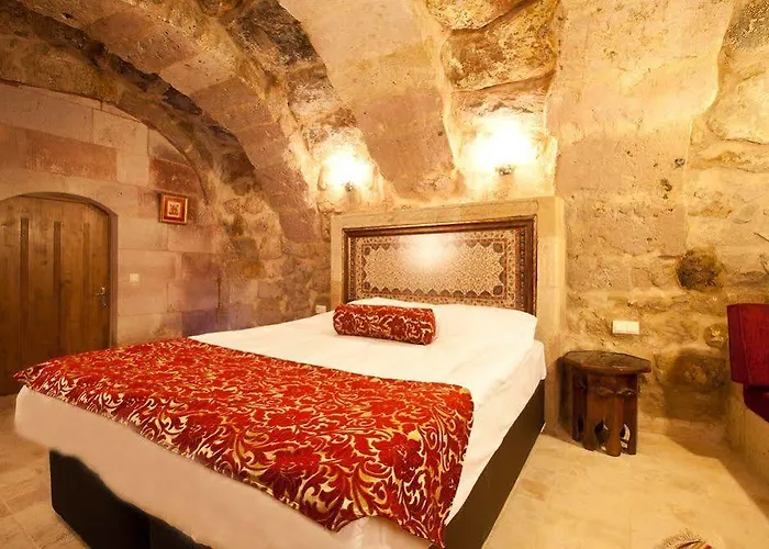 Monte Cappa Cave House